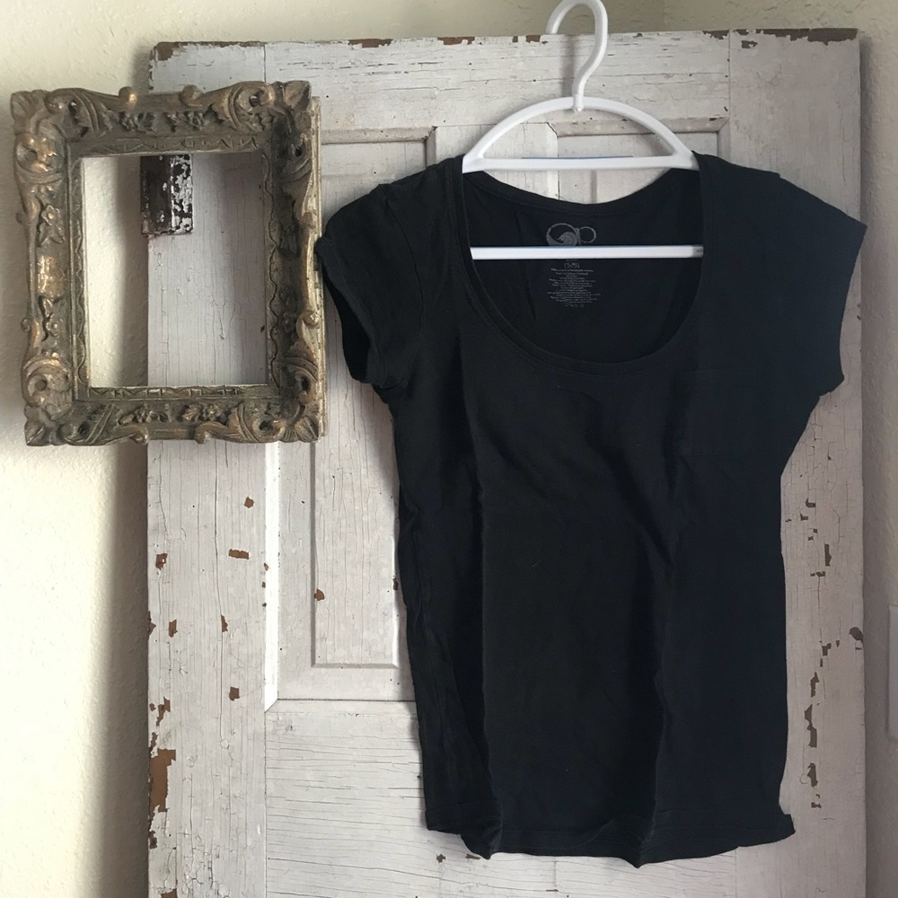 Black T-shirt